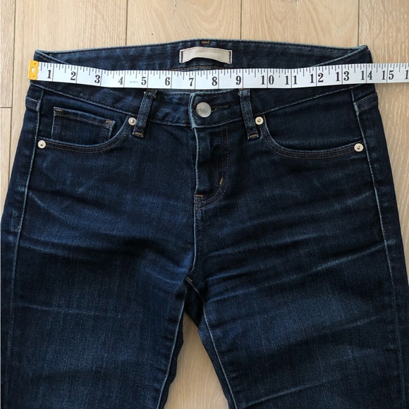 Uniqlo Low Rise Dark Wash Skinny Jeans Size 24 - Picture 3 of 10